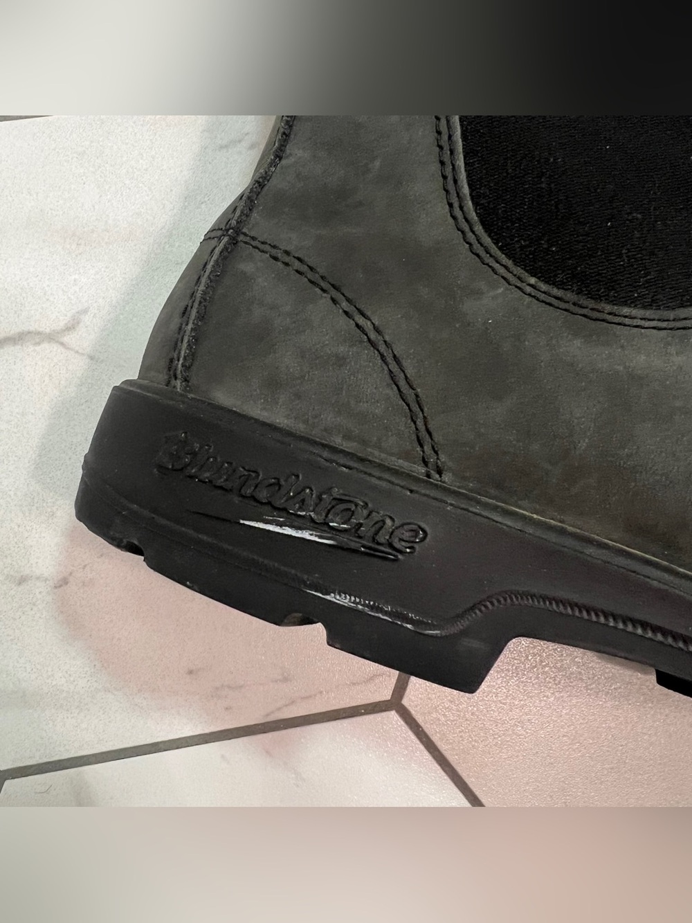 Blundstone 587 Rustic Black
Premium Leather Chelsea Boots
Size 12 Mens - Picture 6 of 12